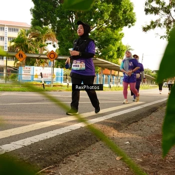 Runner Photo 8206248