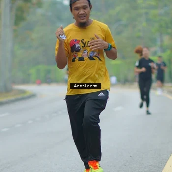 Runner Photo 8206286