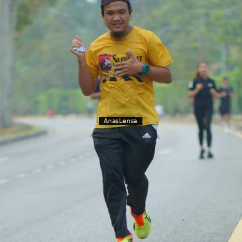Runner Photo 8206290