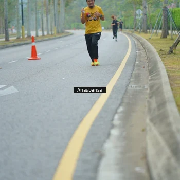 Runner Photo 8206299