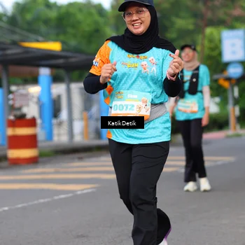 Runner Photo 8206321