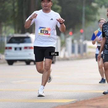 Runner Photo 8206346