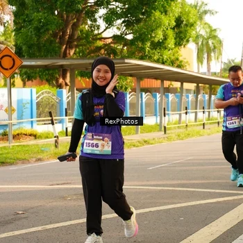 Runner Photo 8206392