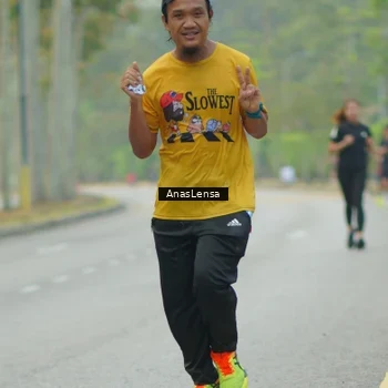 Runner Photo 8206400