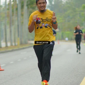 Runner Photo 8206404