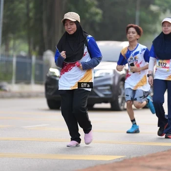 Runner Photo 8206417