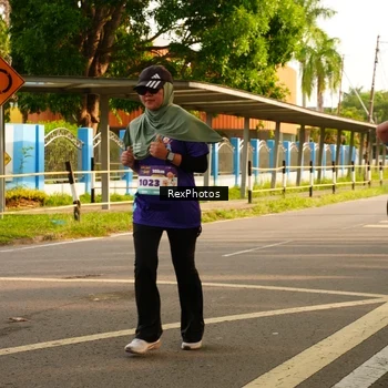 Runner Photo 8206423