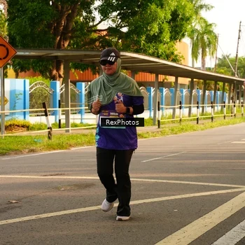 Runner Photo 8206426