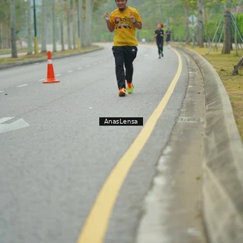 Runner Photo 8206430