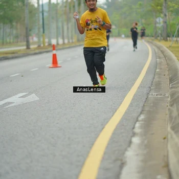 Runner Photo 8206441