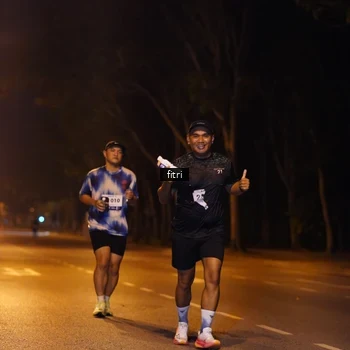 Runner Photo 8206446