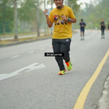 Runner Photo 8206454