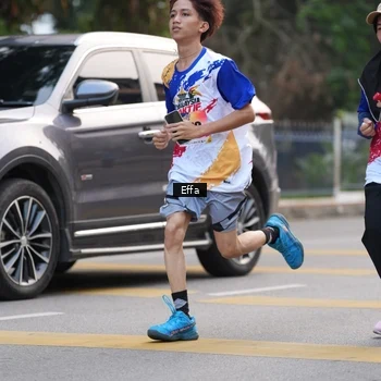 Runner Photo 8206471