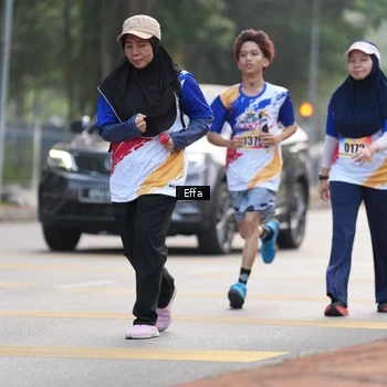Runner Photo 8206531