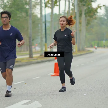 Runner Photo 8206695