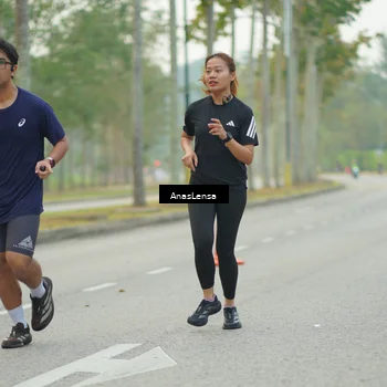 Runner Photo 8206715
