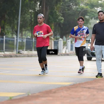 Runner Photo 8206774