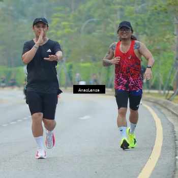 Runner Photo 8206835