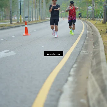 Runner Photo 8206873