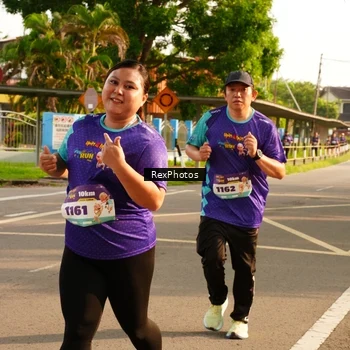Runner Photo 8206918