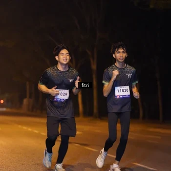 Runner Photo 8206921