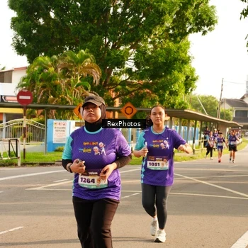 Runner Photo 8206940