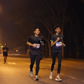 Runner Photo 8206943