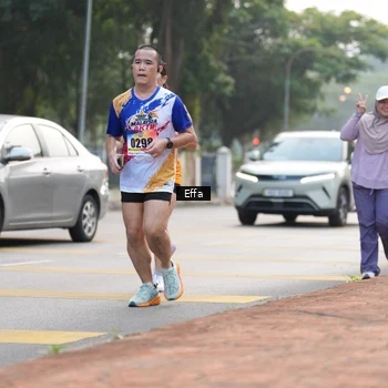 Runner Photo 8206967