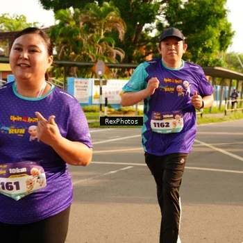 Runner Photo 8206972