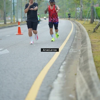 Runner Photo 8206976