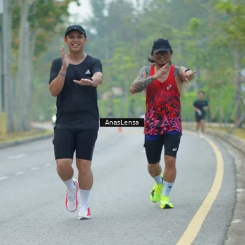 Runner Photo 8206980