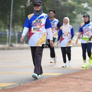 Runner Photo 8206987