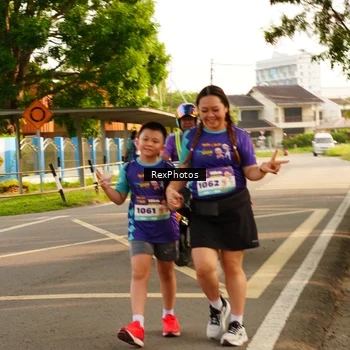 Runner Photo 8206993