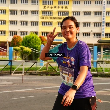 Runner Photo 8207001