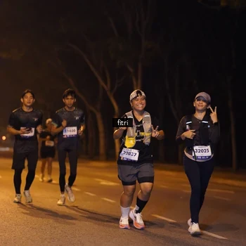 Runner Photo 8207008