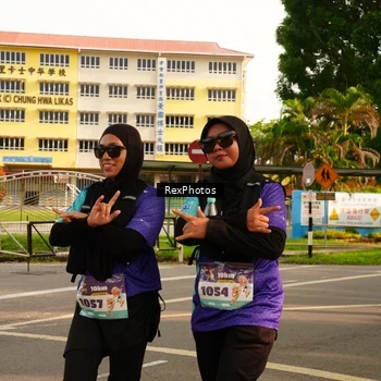Runner Photo 8207013