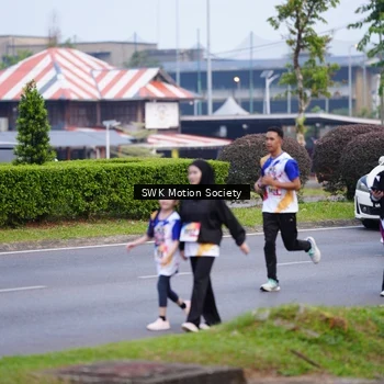 Runner Photo 8207022
