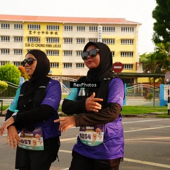 Runner Photo 8207038