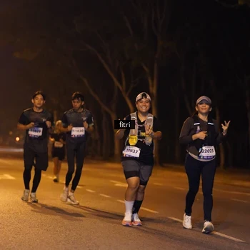 Runner Photo 8207044
