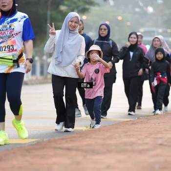 Runner Photo 8207048