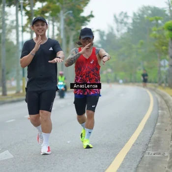 Runner Photo 8207075