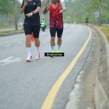 Runner Photo 8207076