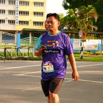 Runner Photo 8207079