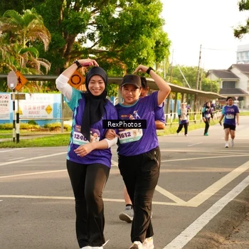 Runner Photo 8207082