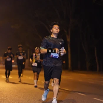 Runner Photo 8207087