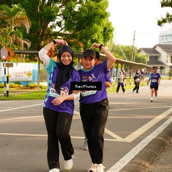 Runner Photo 8207099