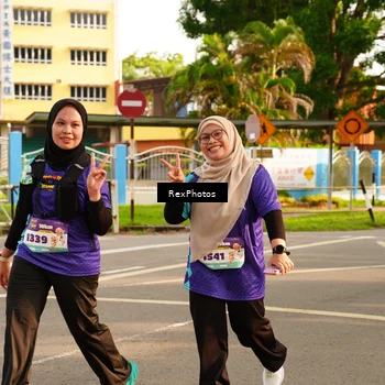 Runner Photo 8207102