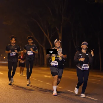 Runner Photo 8207109