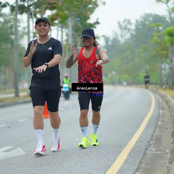 Runner Photo 8207126