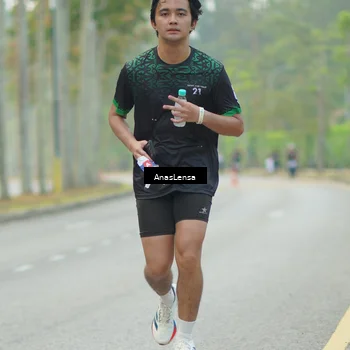 Runner Photo 8207145